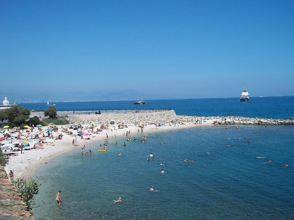 2 Bedroom Modern Apartment In Antibes With Sea View Exterior photo